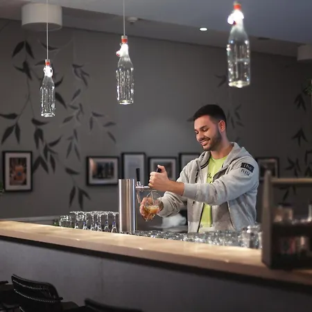 - The Niu, Crusoe Airport By Ihg Hotell Bremen