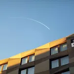 - The Niu, Crusoe Airport By Ihg Szálloda 3*