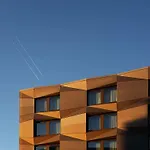 Ξενοδοχείο - The Niu, Crusoe Airport By Ihg
