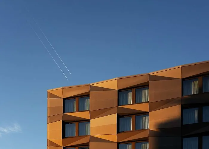 Ξενοδοχείο - The Niu, Crusoe Airport By Ihg