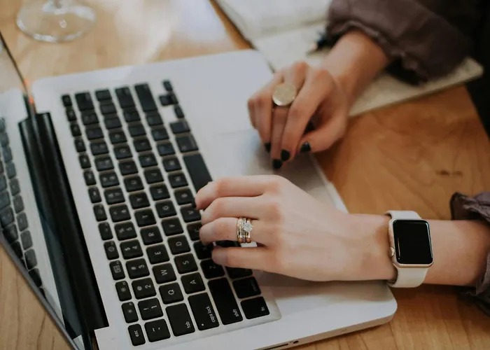 - The Niu, Crusoe Airport By Ihg Hotel Bremen