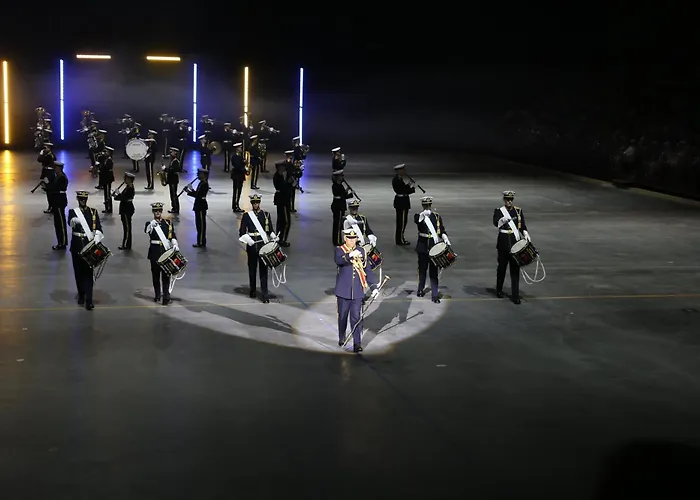 - The Niu, Crusoe Airport By Ihg Hotel