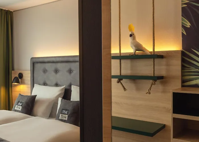 - The Niu, Crusoe Airport By Ihg Hotel 3*