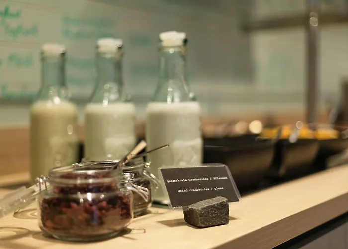 - The Niu, Crusoe Airport By Ihg