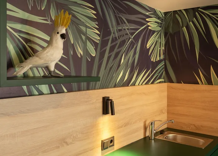 - The Niu, Crusoe Airport By Ihg 不莱梅