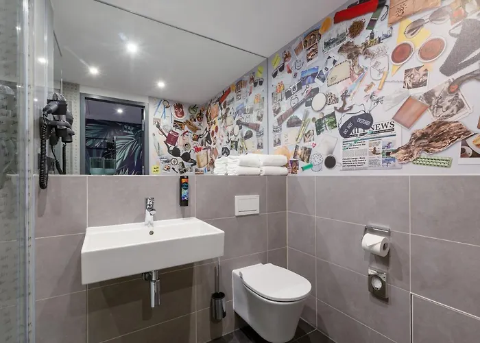 - The Niu, Crusoe Airport By Ihg 3* Βρέμη