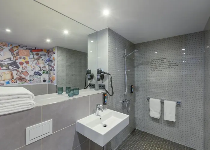 - The Niu, Crusoe Airport By Ihg Ξενοδοχείο