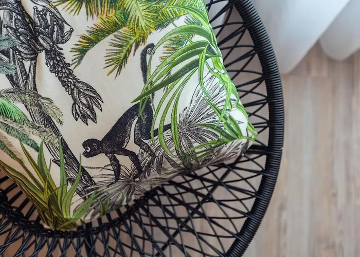 Hotel - The Niu, Crusoe Airport By Ihg