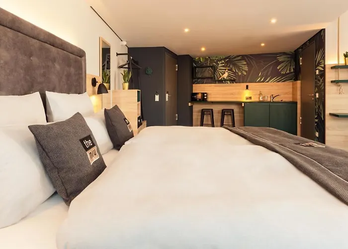 Ξενοδοχείο - The Niu, Crusoe Airport By Ihg 3*