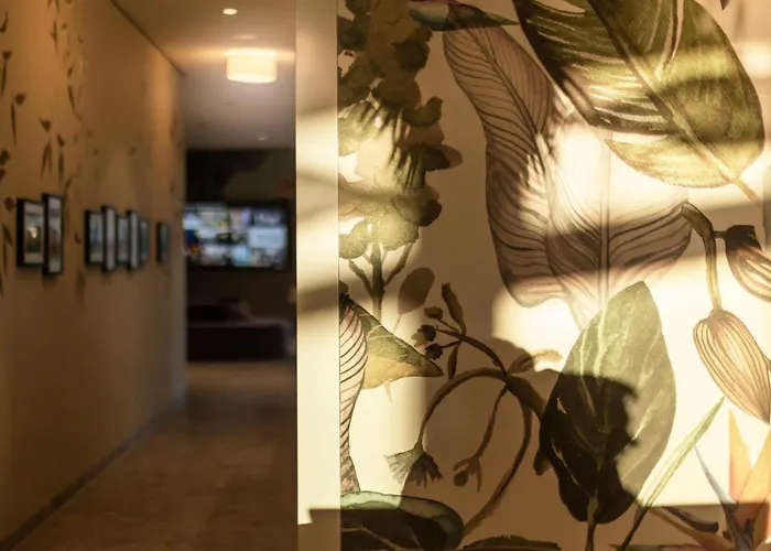 - The Niu, Crusoe Airport By Ihg 3* 不莱梅