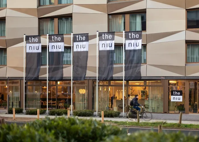 - The Niu, Crusoe Airport By Ihg 3*